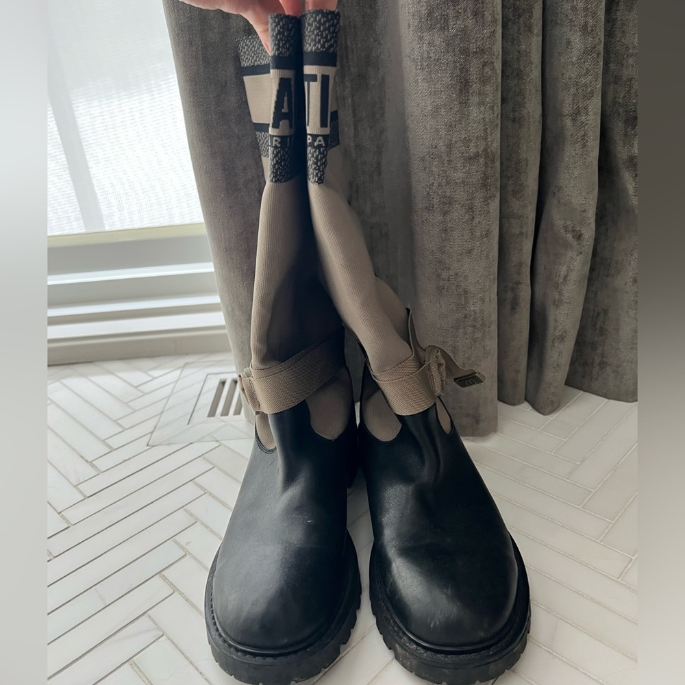 DIOR Black and Taupe D-Major Rain Boots rare - Picture 11 of 13